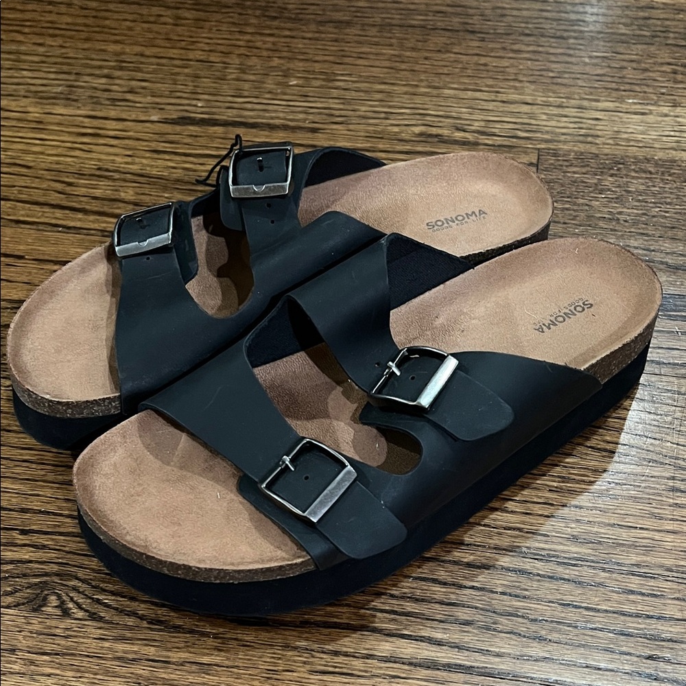 Sonoma Women's Black Leather Buckle Sandals